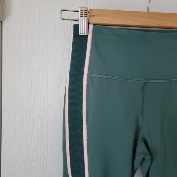 New Balance High Rise 7/8 Tight - Picture 8 of 9